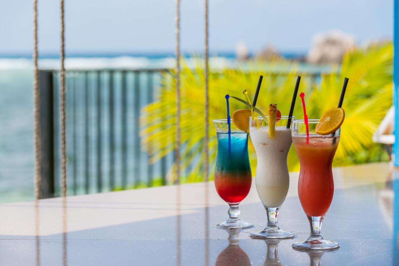 Le Nautique Waterfront Hotel La Digue Exterior photo